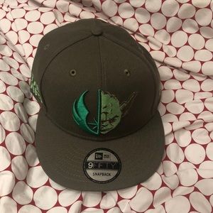 finish line new era Star Wars yoda SnapBack NWT